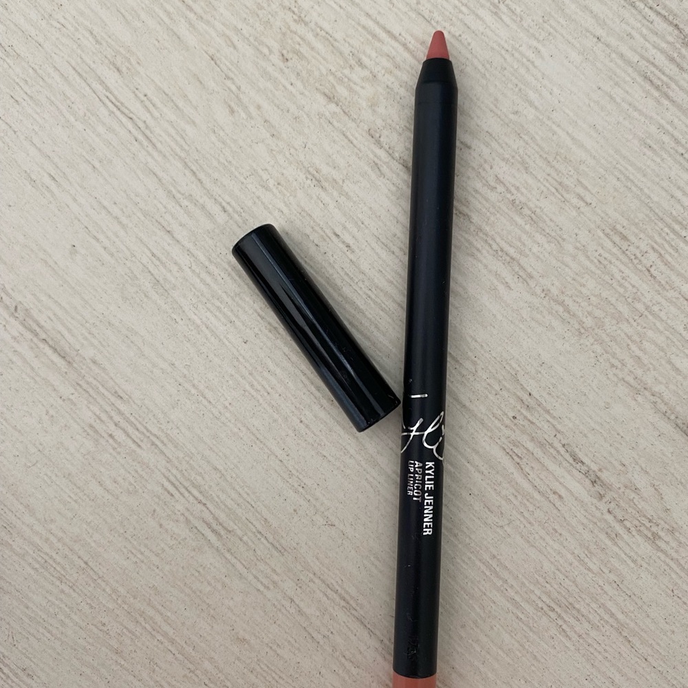 Kylie cosmetic